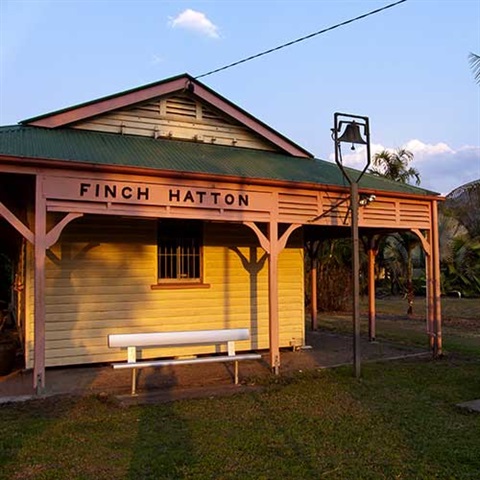 Finch-Hatton-Railway-Park-1.jpg