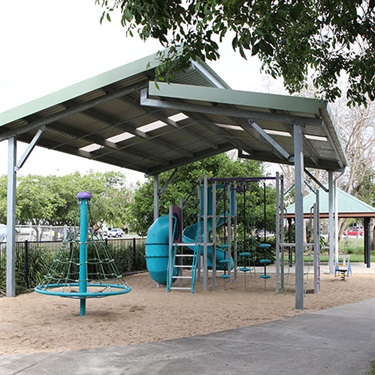 Longair-Park_1.jpg