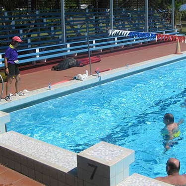 Pioneer_swimlessons_02.jpg